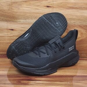 Under Armour Curry 7 Team Black Metallic Silver 3023838-005 Men's Size 10.5